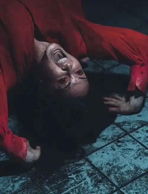 吓到笑出声恐怖喜剧片里鬼吓人也要拼业绩过气男鬼爆笑挑战女鬼天后