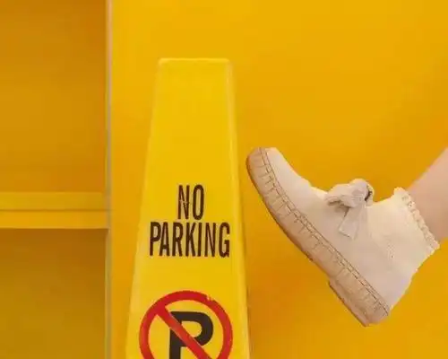 抖音最热朋友圈背景大图下载