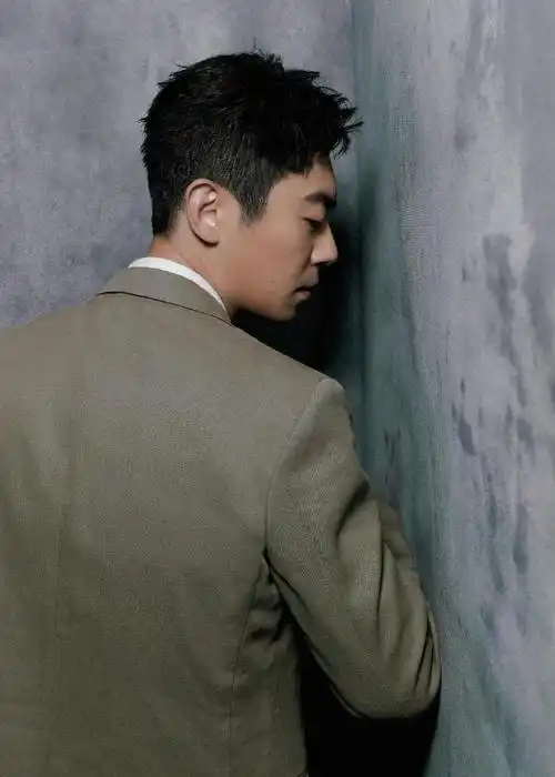 朱亚文生日写真#朱亚文生日写真照9615,被帅气有质感的大片狠狠