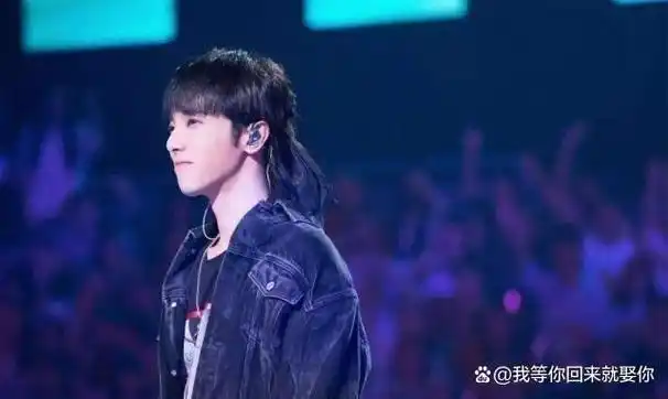 她是歌坛独具慧眼的伯乐,相中两位歌手,现在均成新生代领军人物