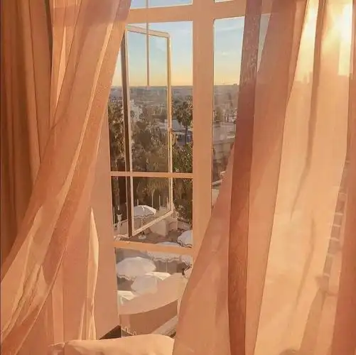 干净高级的微信封面图