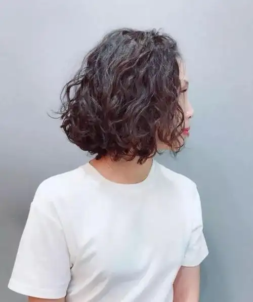 短发烫到顶好看吗烫到顶的短发都有哪些