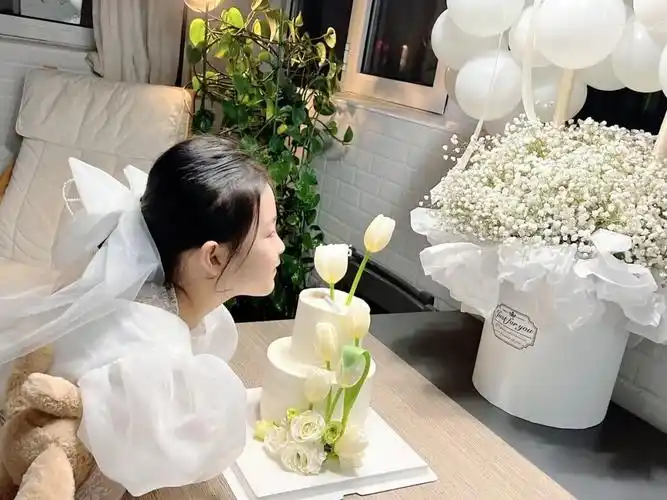 在家拍出女孩生日氛围感大片