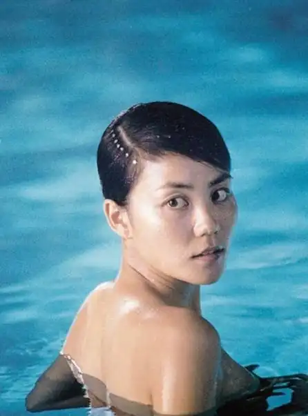 年轻时的王菲,罕见的性感,热血沸腾