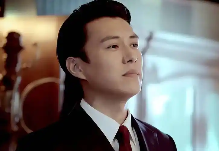 全程摇头晃脑,表情狰狞,靳东带来"国家一级演员"教科书式演技_表演