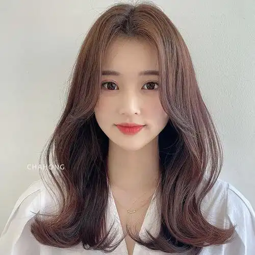 菱形脸发型推荐