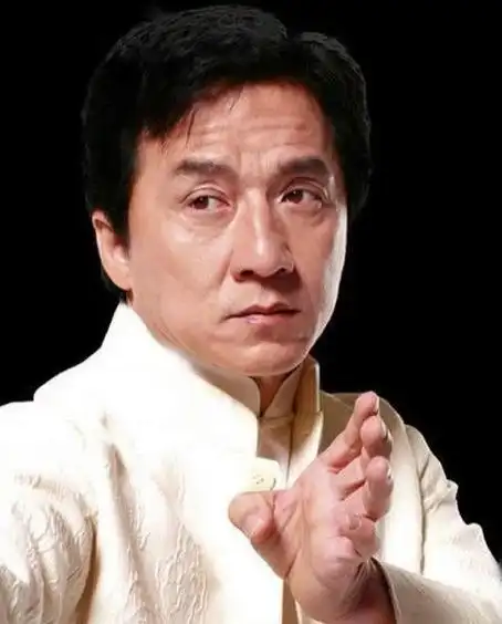 成龙原名叫什么