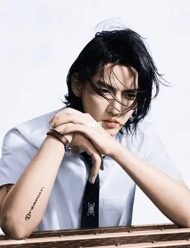 吴亦凡/湿发_吴亦凡_娱乐_明星娱乐资讯