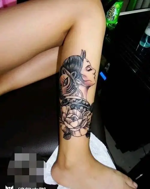 艺妓纹身图片_腿部新传统鲅鱼圈女师悦染馆纹身图案