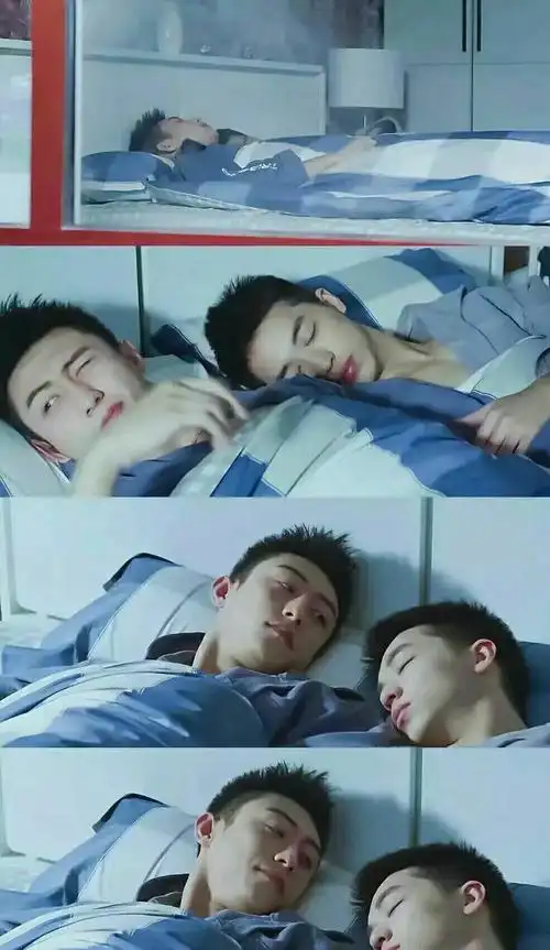 八年前白洛因从家里离开,什么都没带走,就带走这么一件洗褪色的校服.