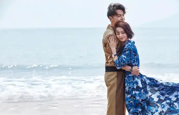 简介:佟丽娅雷佳音海边时尚大片写真图片,分享一组雷佳音图片给大家