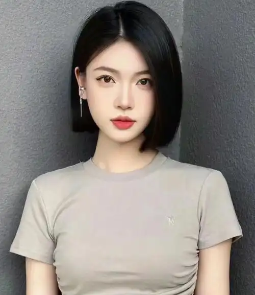 齐耳短发让毛晓彤惊艳!洋气减龄又好看,特适合圆脸女生
