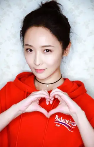 李曼可爱俏皮丸子头写真图片36