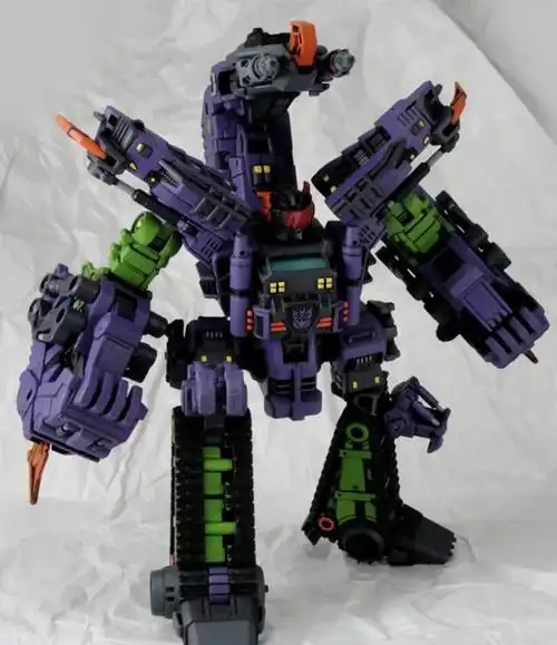 重新涂色后的霸天虎蝎王萨克这是原款原色的限量版