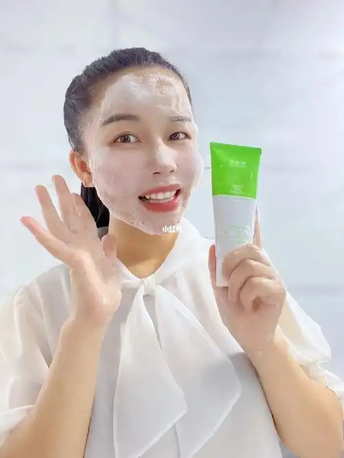 温和不刺激皮肤早晚可以用