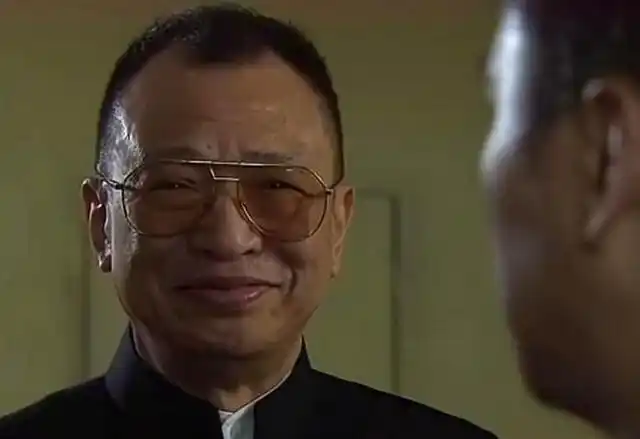 凭借"欢喜哥"一角走红,在tvb做了41年配角,如今72岁终于火了