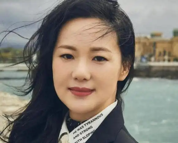 不炒作不整容,10位"熬出头"的中年女明星,每一个都是娱圈清流