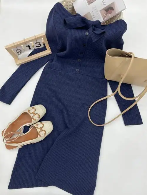 ootd显白yyds藏蓝色小裙子