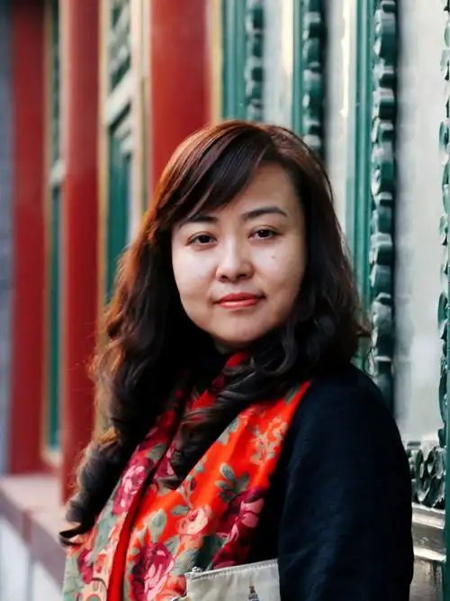 陕西女作家吴文莉再出新书黄金城城事悦读