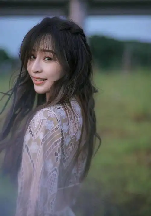 王心凌不走寻常路再次美出新高度42岁依旧身材火辣如少女