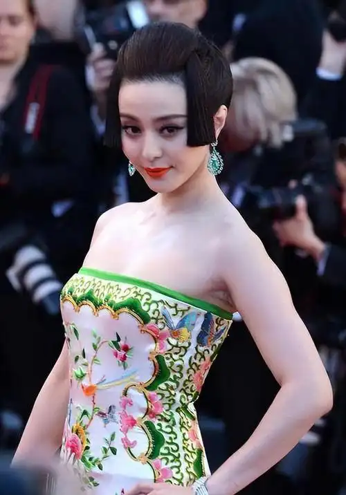 范冰冰2011年巴黎看秀造型_娱乐新闻头条明星八卦最新_范冰冰时尚