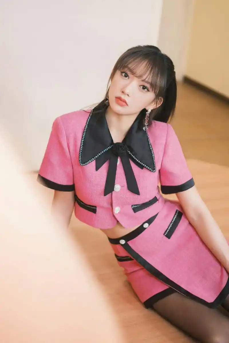 程潇# 被网友评为"奶潇","腿潇",清纯甜美,妩媚多姿,风情万种,养眼吸