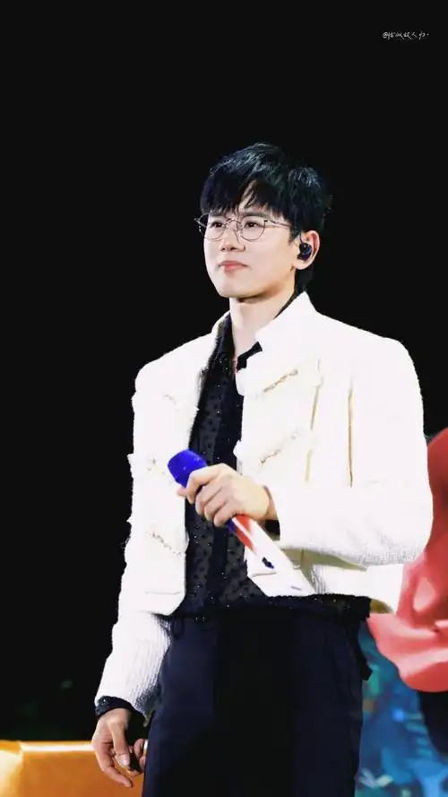 "你像夏日晚风,热烈又温柔"@张杰  调色/高清壁纸9p|转载请注明出