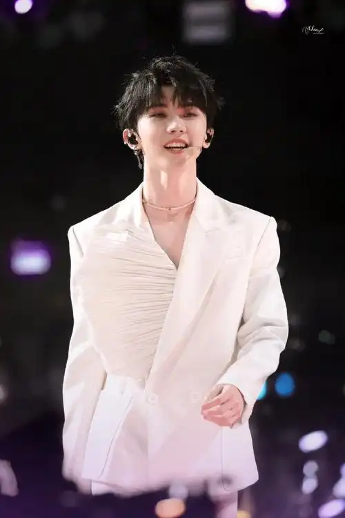 澳门站《我喜欢你》 《姐姐真漂亮》小贝壳@时代少年团队长-马嘉祺