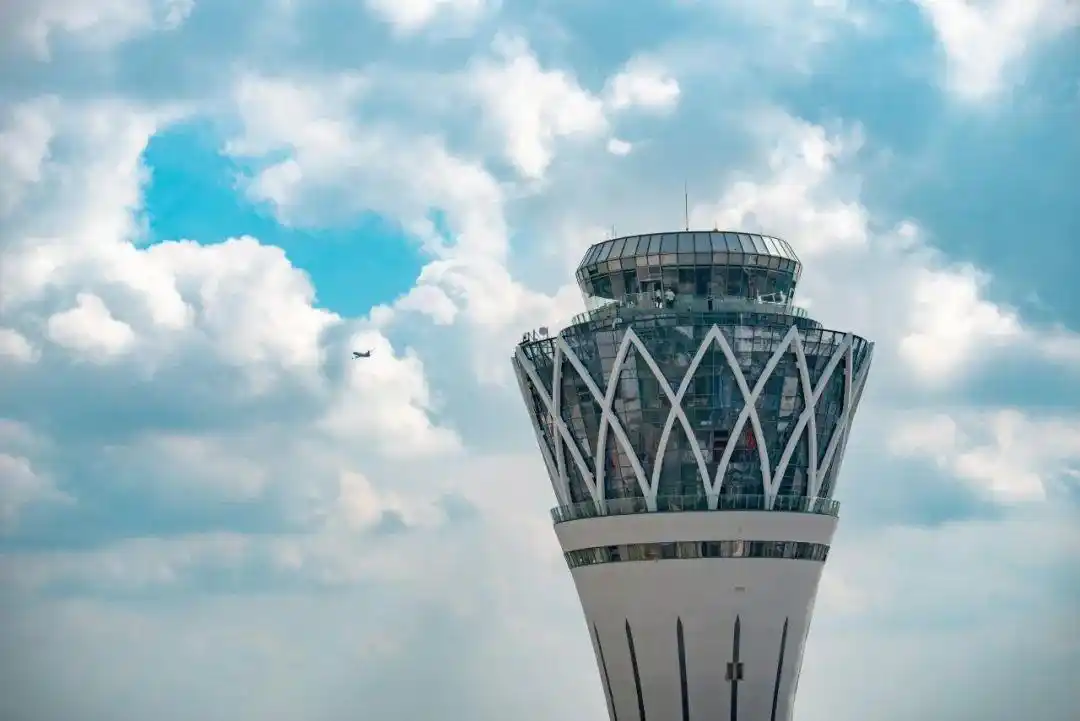 315维护旅客出行权益看看海口美兰机场这些真情服务