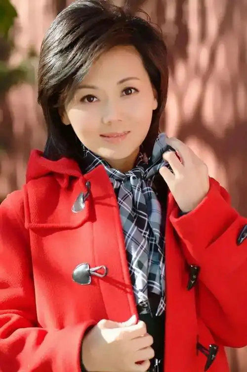 10位央视女主持人颜值对比,各有各的气质,甩一线女星几条街