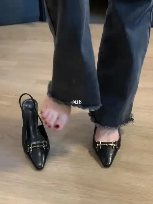 rose是真的会挑高跟鞋上脚是真好看