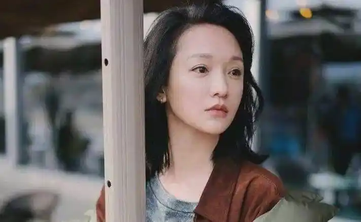 陈凯歌评价周迅:身高10厘米短,却能承载她的整个世界_演技_魅力_成为