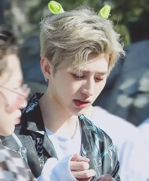 就连坐拥3000万粉丝的蔡徐坤也被曝个人品德丑闻,而看来,看来蔡徐坤也