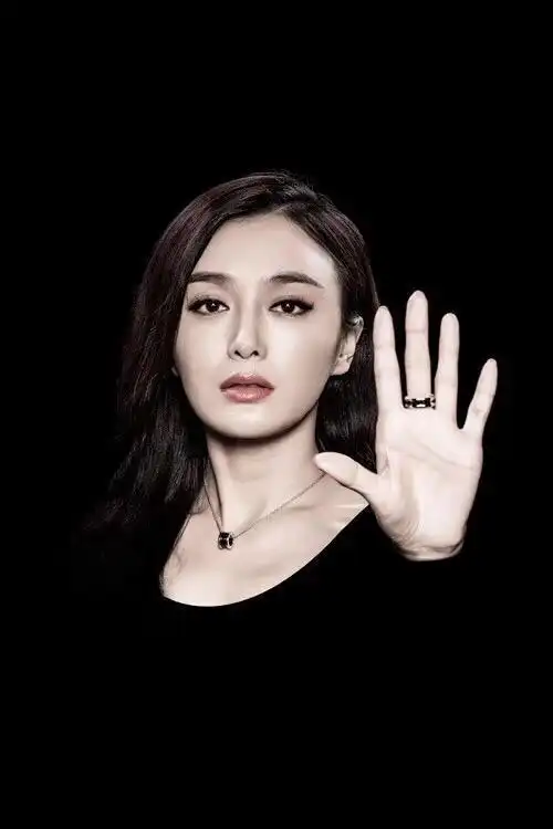 宝格丽经典系列小红人项链