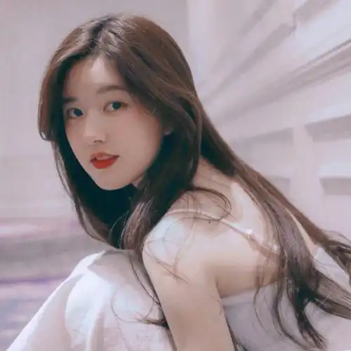 女生ins头像赵露思头像