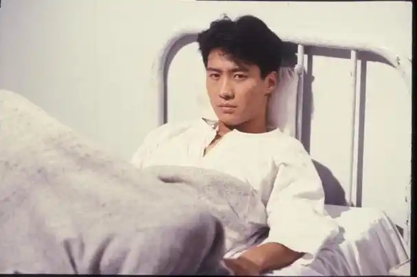 回顾黎明我为前妻花7亿离婚后做自己娶女助理恩爱5年零绯闻