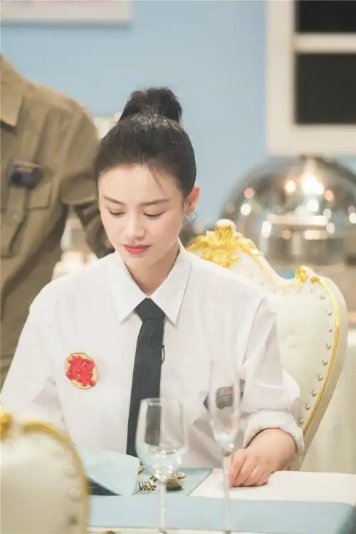 马思纯《我是大侦探》送礼心意满满 吴磊愧疚:我们大老爷们好糙