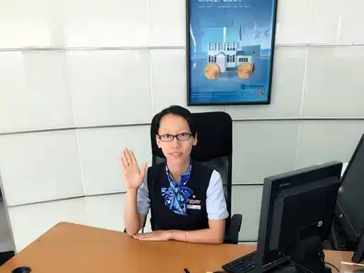 产品销售经理我作为建设银行一名智慧柜员机管理员兼大堂助理,深刻