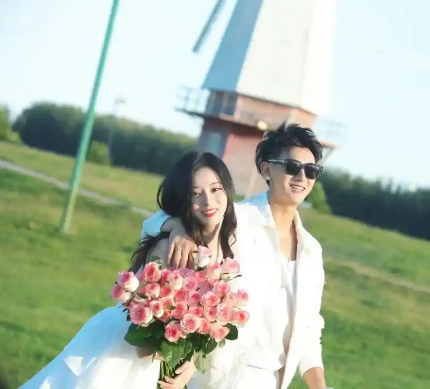 黄子韬 #黄子韬徐艺洋 官宣