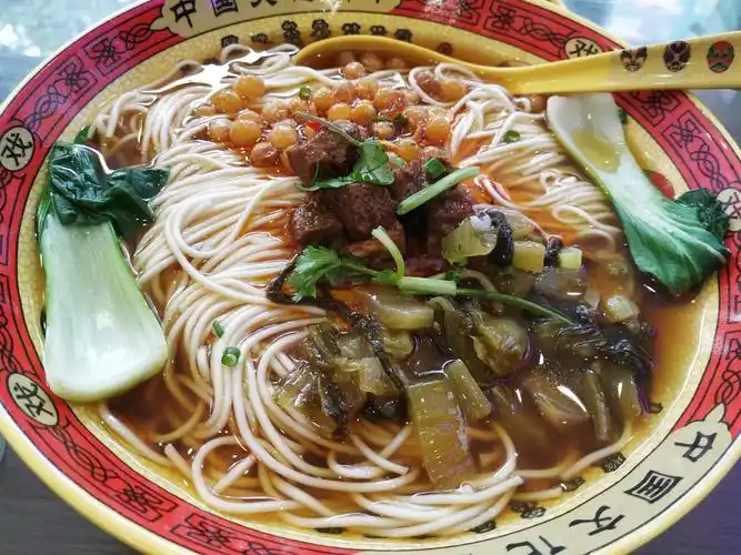 老坛酸菜牛肉面