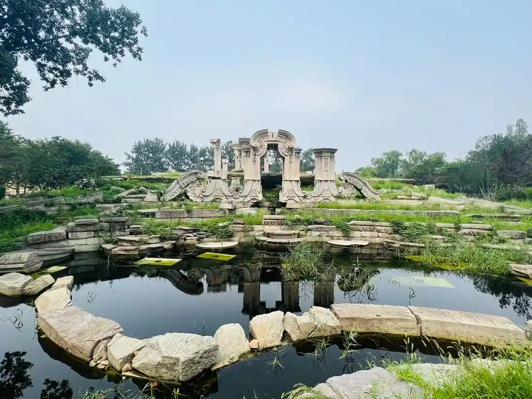 终于来看看圆明园了,从东门进去的,看了全景 - 抖音