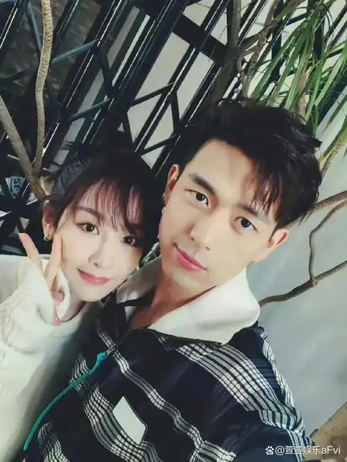 杨紫李现《国色芳华》演绎传奇,粉丝热切期待,引热议?