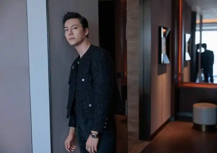 实力派男星陈伟霆写真集气宇轩昂丰神俊朗