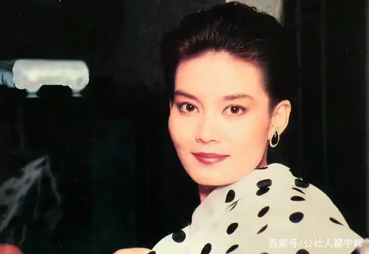 潘虹,曾经的影坛女皇,12个美丽瞬间,风采无限光芒四射