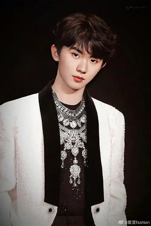 马嘉祺演唱会概念海报##内娱唱功天花板