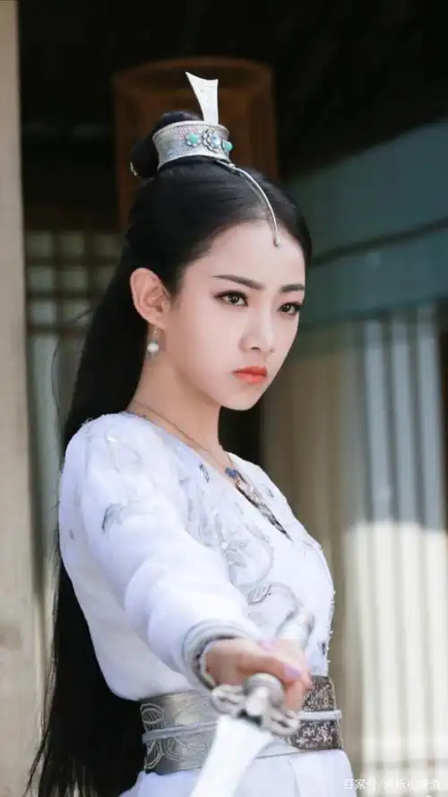 《哪吒降妖记》"小龙女"吴佳怡美照来袭,演员没达到观众的期许