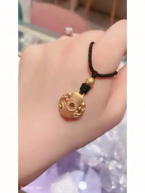 足金黄金吊坠周大福传承吊坠国韵传承