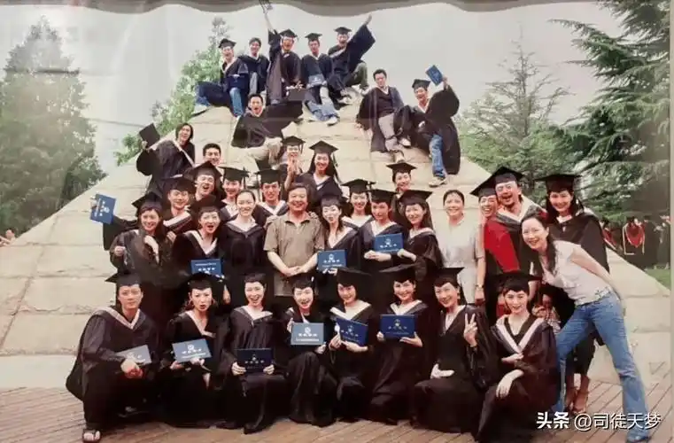 刘亦菲这个班,画风好特别啊_罗晋_同学_江一燕