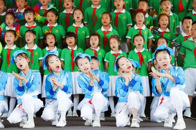 南阳市第十七小学六一儿童节汇报演出