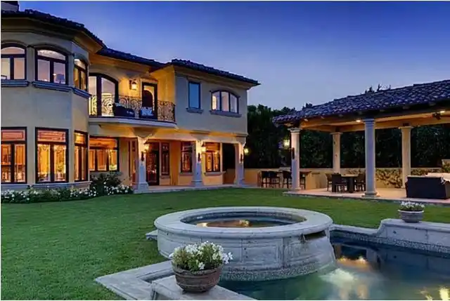 坐落于美国的洛杉矶,bel air 区别墅豪宅林立,不仅是洛杉矶也是美国最